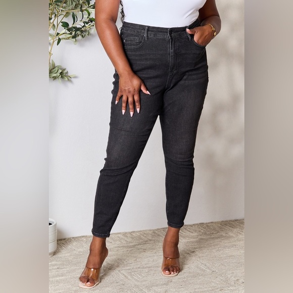 Judy Blue Tummy Control High Waist Denim Jeans - Picture 1 of 9
